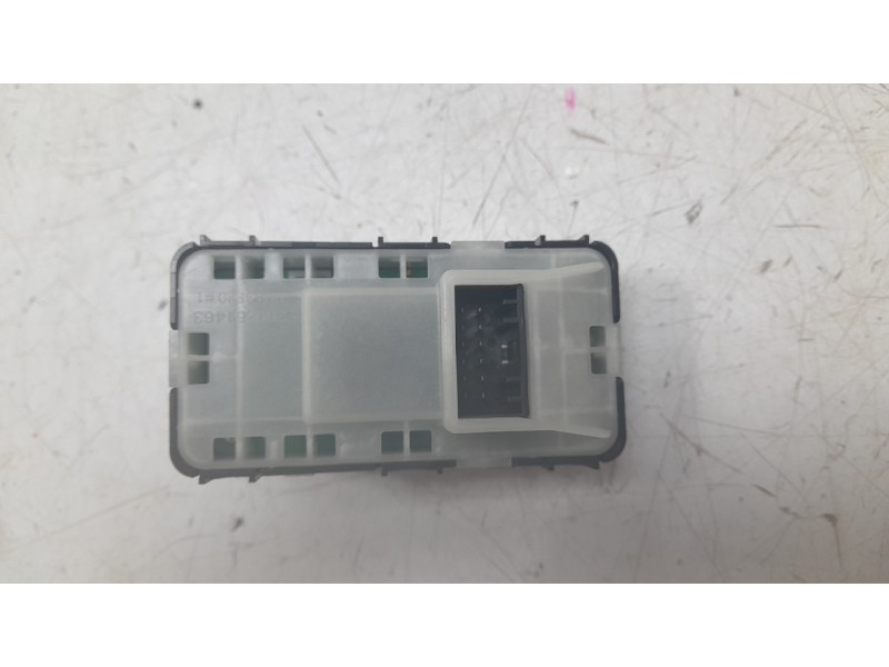 Recambio de mando elevalunas trasero izquierdo para hyundai kona 1.0 t-gdi referencia OEM IAM 93581BE000NNB  