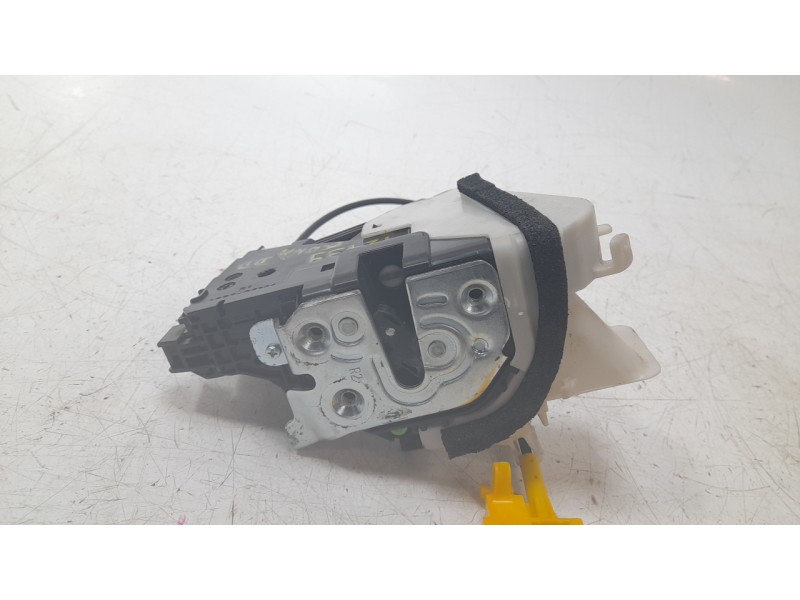 Recambio de cerradura puerta delantera derecha para hyundai kona 1.0 t-gdi referencia OEM IAM 81320BE110  