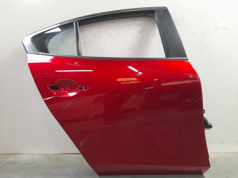 Recambio de puerta trasera derecha para mazda 3 sedán 2.5 e-skyactiv-g referencia OEM IAM BCY07202XE  