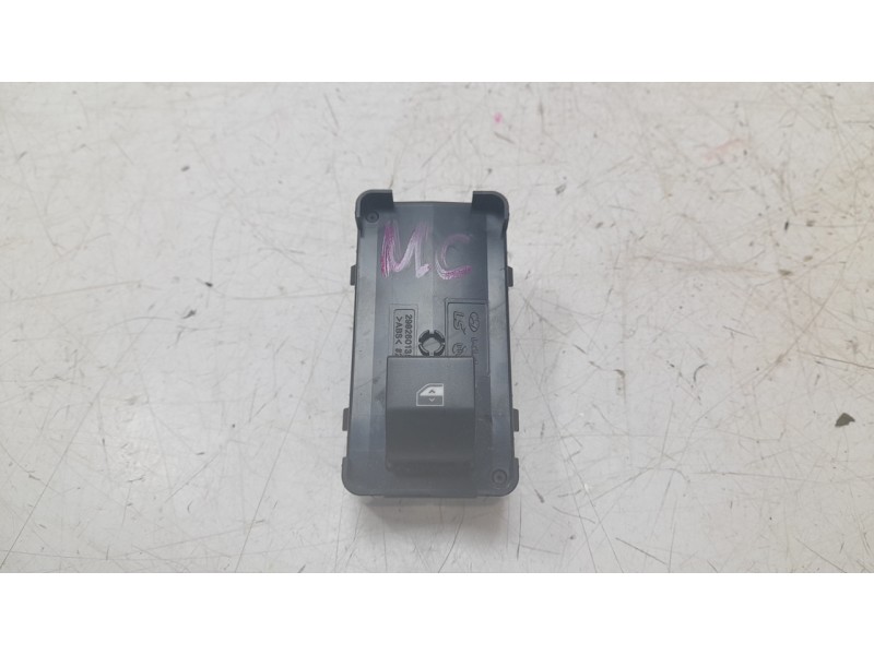 Recambio de mando elevalunas delantero derecho para hyundai kona 1.0 t-gdi referencia OEM IAM 93581N1200NNB  