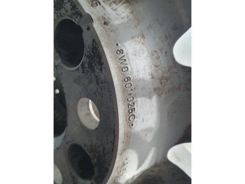 Recambio de llanta para audi a4 b9 avant (8w5, 8wd) 2.0 tdi referencia OEM IAM 8W0601025C  