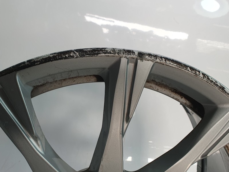 Recambio de llanta para audi a4 b9 avant (8w5, 8wd) 2.0 tdi referencia OEM IAM 8W0601025C  