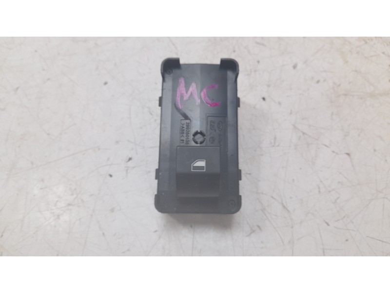 Recambio de mando elevalunas trasero derecho para hyundai kona 1.0 t-gdi referencia OEM IAM 93581BE000NNB  