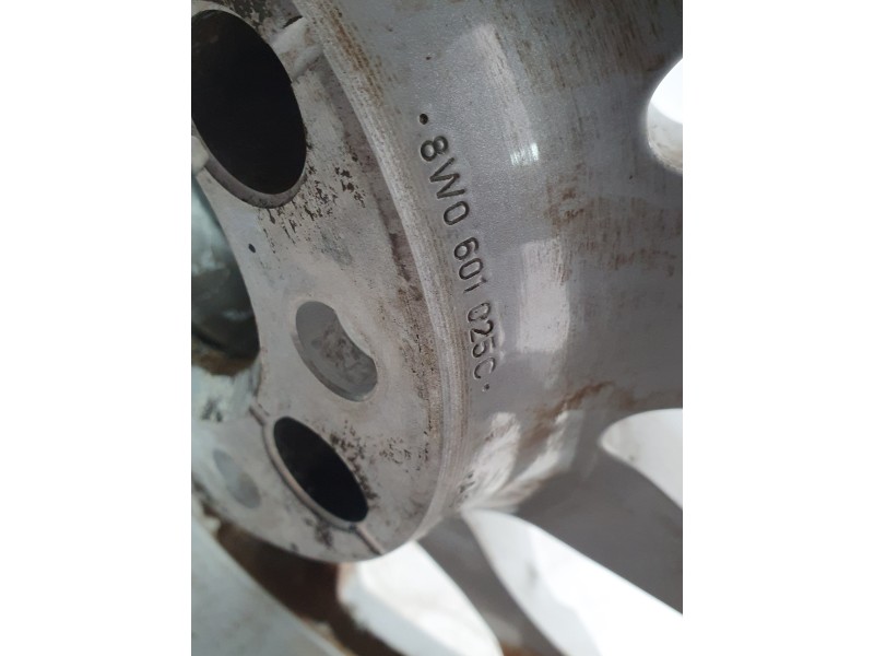 Recambio de llanta para audi a4 b9 avant (8w5, 8wd) 2.0 tdi referencia OEM IAM 8W0601025C  