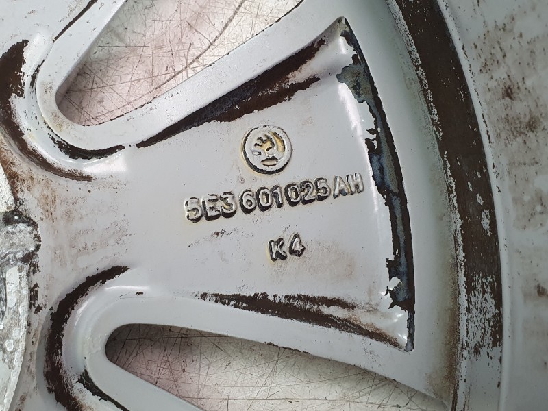 Recambio de llanta para skoda octavia iv (nx3, nn3, pv3) 2.0 tdi referencia OEM IAM 5E3601025AH  