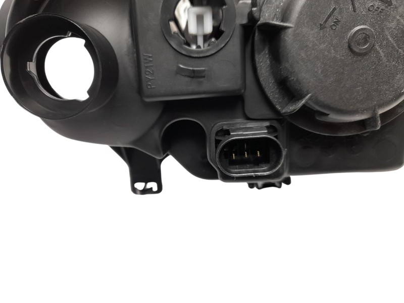 Recambio de faro izquierdo para renault megane i fase 2 berlina (ba0) referencia OEM IAM 7701047184  10119271006/11805603/557003