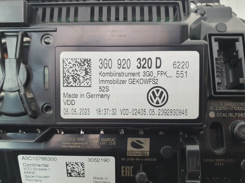 Recambio de cuadro instrumentos para volkswagen touran (5t1) 2.0 tdi referencia OEM IAM 3G0920320D  