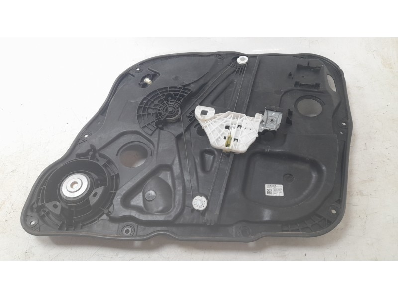 Recambio de elevalunas delantero izquierdo para hyundai kona 1.0 t-gdi referencia OEM IAM 82470BE120  