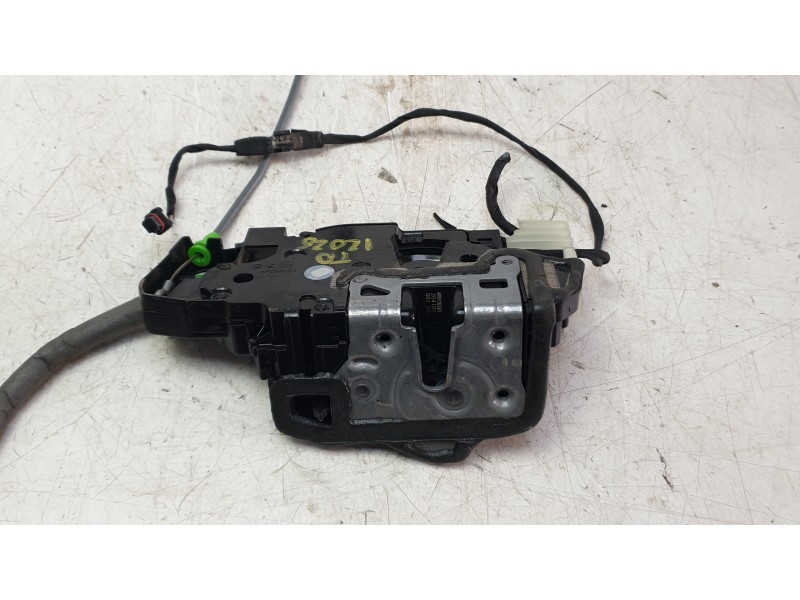 Recambio de cerradura puerta trasera derecha para mercedes-benz cla-klasse (bm 118) cla 250 e (118.385) referencia OEM IAM A0997