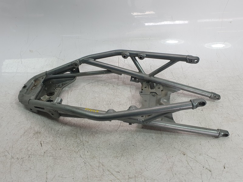 Recambio de subchasis trasero para ktm 125 duke referencia OEM IAM 93003002000KC  