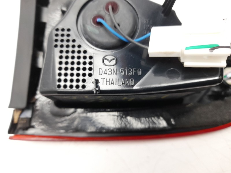 Recambio de piloto trasero derecho interior para mazda 2 hatchback (dl, dj) 1.5 skyactiv-g referencia OEM IAM D43N513F0  
