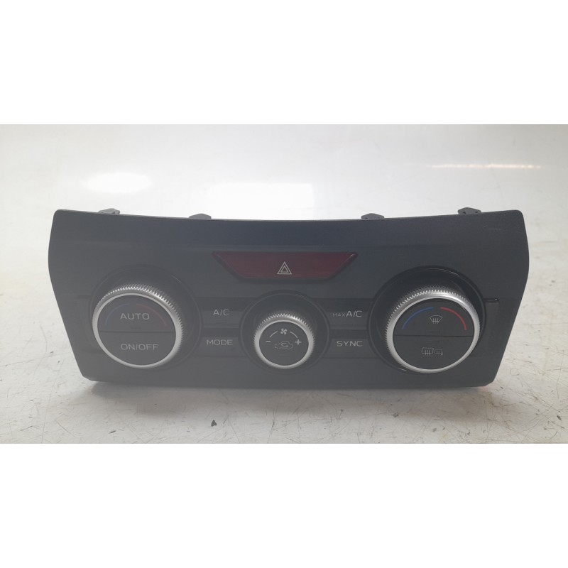 Recambio de mando climatizador para subaru xv (gt, g24) 2.0 i awd (gt7) referencia OEM IAM 72311FL331  