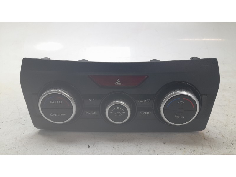 Recambio de mando climatizador para subaru xv (gt, g24) 2.0 i awd (gt7) referencia OEM IAM 72311FL331  