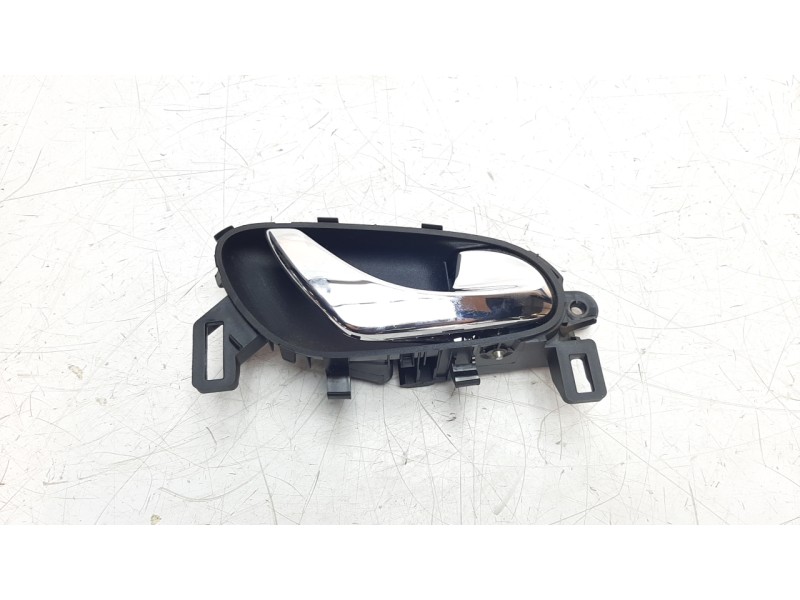 Recambio de maneta interior delantera derecha para nissan pulsar (c13) acenta referencia OEM IAM 806704EA0A  