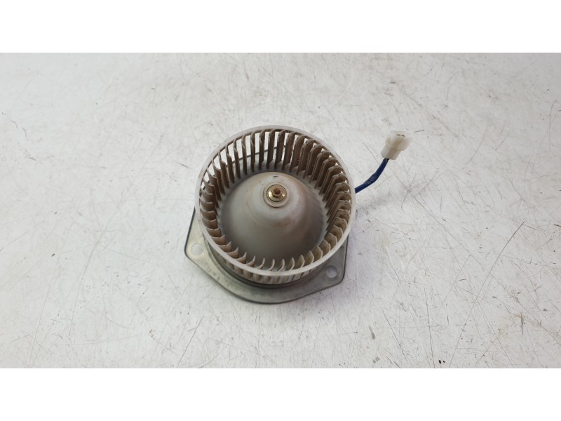 Recambio de ventilador calefaccion para mitsubishi montero iii (v7_w, v6_w) 3.2 di-d (v68w, v78w) referencia OEM IAM MR500686  