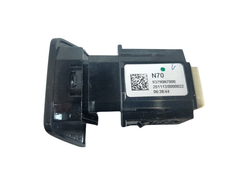 Recambio de warning para hyundai tucson referencia OEM IAM 93790N7000  