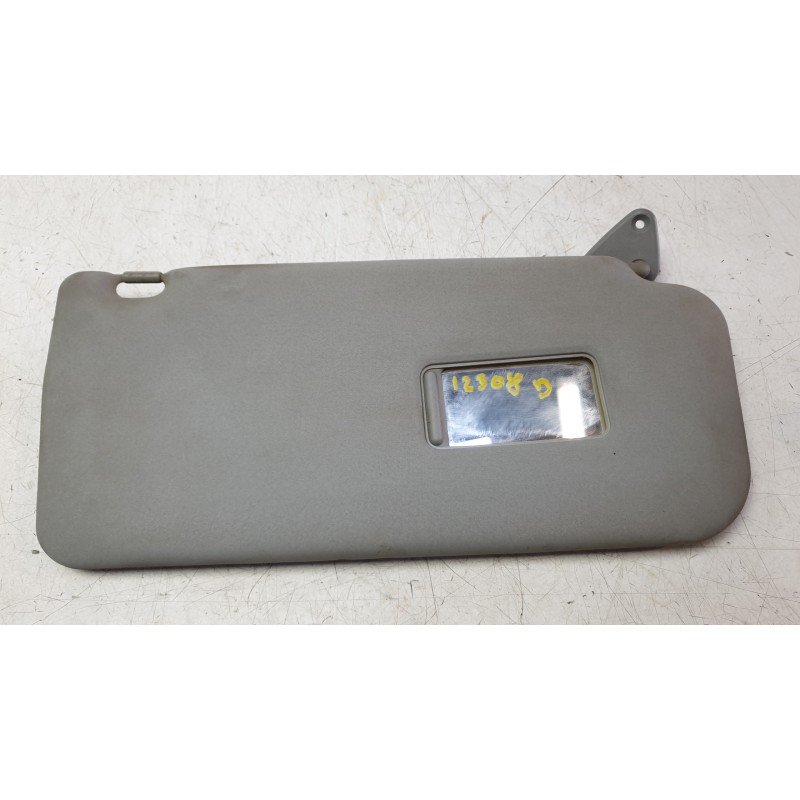 Recambio de parasol derecho para mitsubishi montero iii (v7_w, v6_w) 3.2 di-d (v68w, v78w) referencia OEM IAM MR636703  