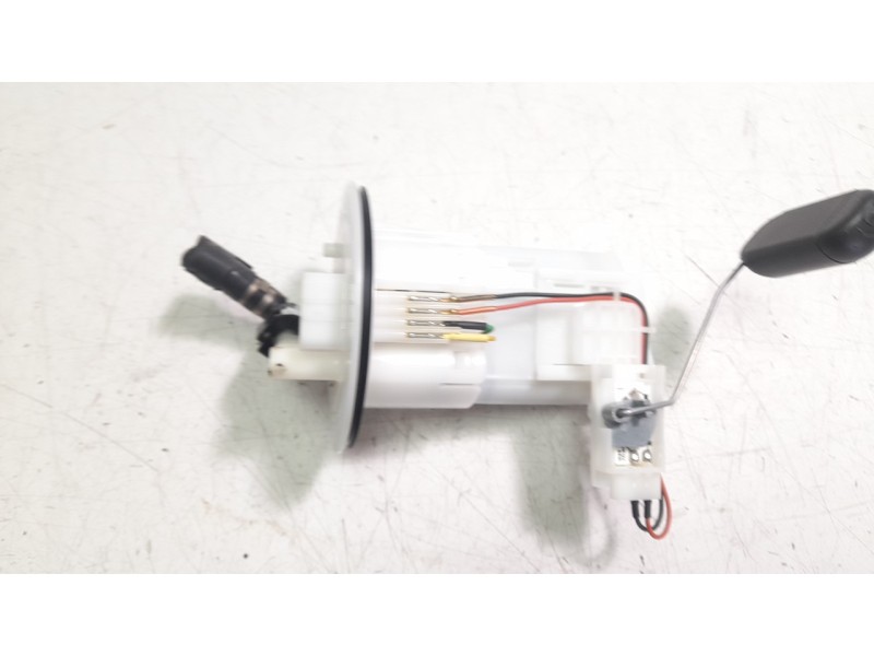 Recambio de bomba combustible para honda x-adv referencia OEM IAM UCT35HU70 16700MKTD01 