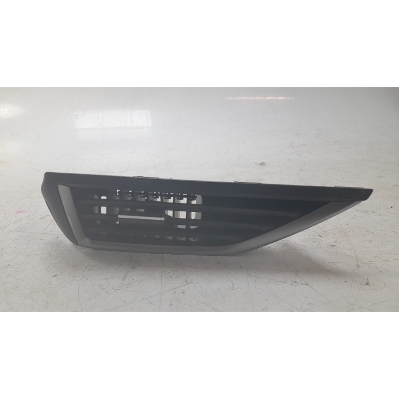 Recambio de rejilla aireadora para subaru xv (gt, g24) 2.0 i awd (gt7) referencia OEM IAM 66110FL030  