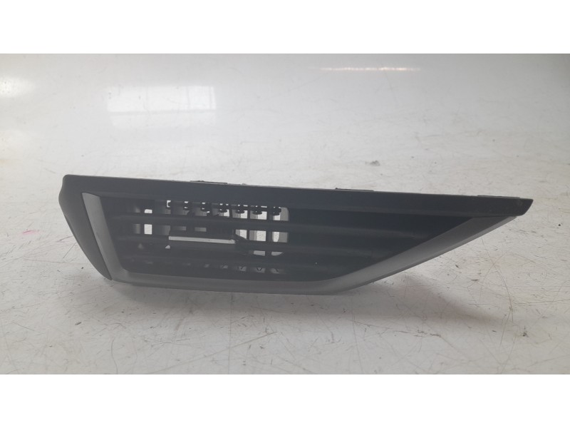 Recambio de rejilla aireadora para subaru xv (gt, g24) 2.0 i awd (gt7) referencia OEM IAM 66110FL030  