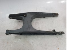 Recambio de basculante para ktm 125 duke referencia OEM IAM 28104030000   2