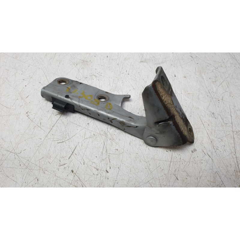 Recambio de bisagra capo derecha para mitsubishi montero iii (v7_w, v6_w) 3.2 di-d (v68w, v78w) referencia OEM IAM MR556798  