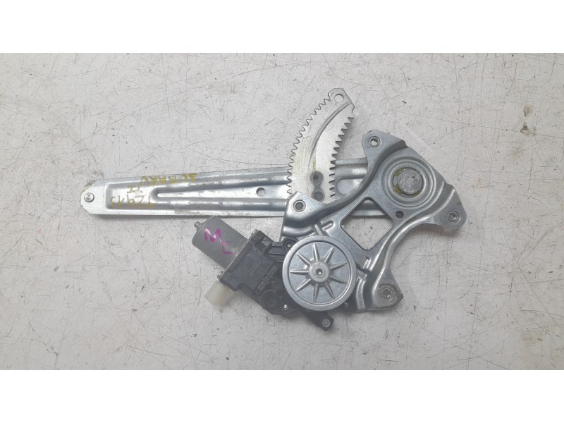 Recambio de elevalunas trasero izquierdo para subaru xv (gt, g24) 2.0 i awd (gt7) referencia OEM IAM 61042FL010  