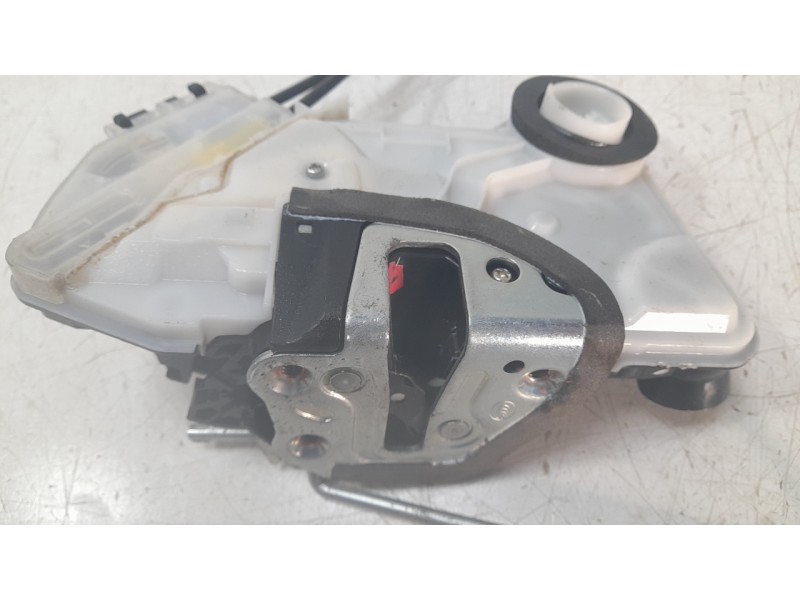 Recambio de cerradura puerta delantera derecha para subaru xv (gt, g24) 2.0 i awd (gt7) referencia OEM IAM 61032FL040  