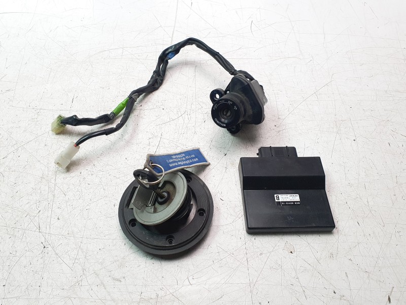 Recambio de conmutador de arranque para yamaha yzf-r 7 yzf-r 7 referencia OEM IAM BEB825010000  