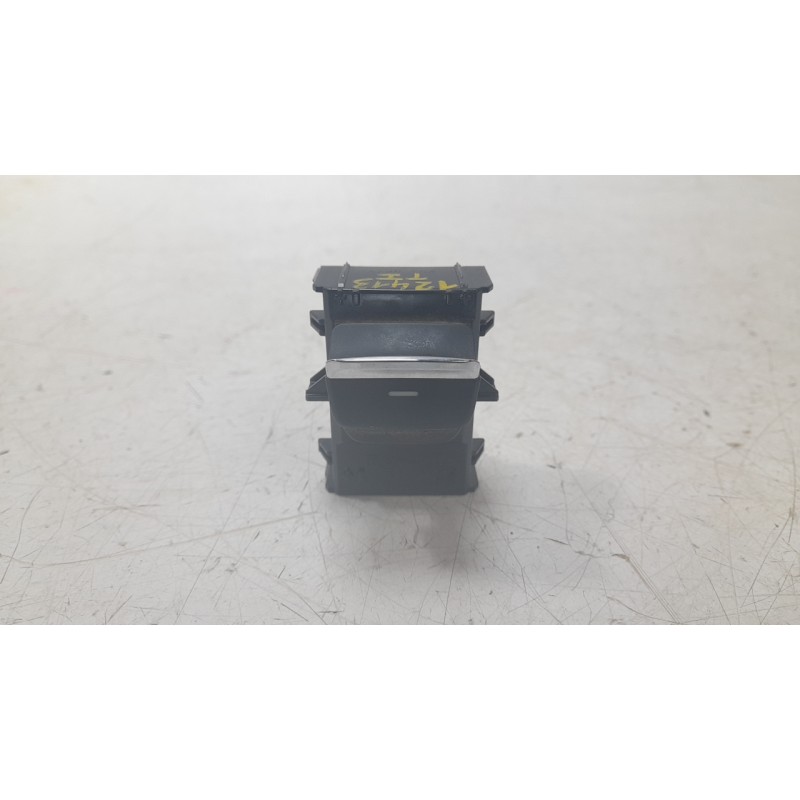 Recambio de mando elevalunas trasero izquierdo para subaru xv (gt, g24) 2.0 i awd (gt7) referencia OEM IAM 83071FL330  