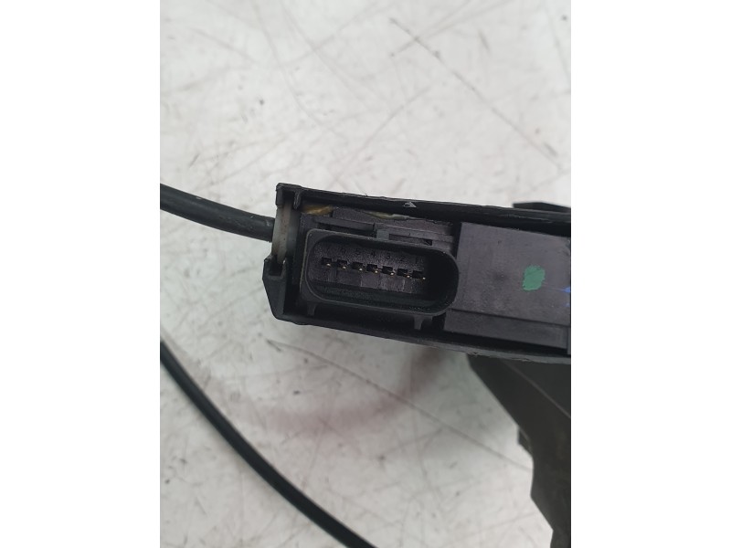 Recambio de cerradura puerta trasera derecha para peugeot 308 ii (lb_, lp_, lw_, lh_, l3_) 1.6 hdi 100 referencia OEM IAM 982611
