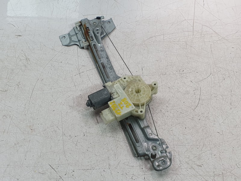 Recambio de elevalunas trasero izquierdo para peugeot 308 ii (lb_, lp_, lw_, lh_, l3_) 1.6 hdi 100 referencia OEM IAM 9826080480