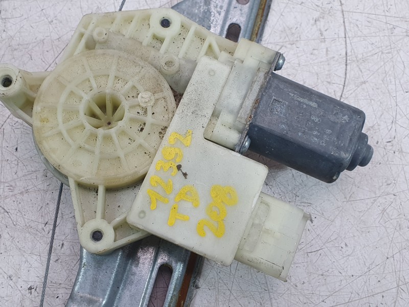 Recambio de elevalunas trasero derecho para peugeot 308 ii (lb_, lp_, lw_, lh_, l3_) 1.6 hdi 100 referencia OEM IAM 9826080380  