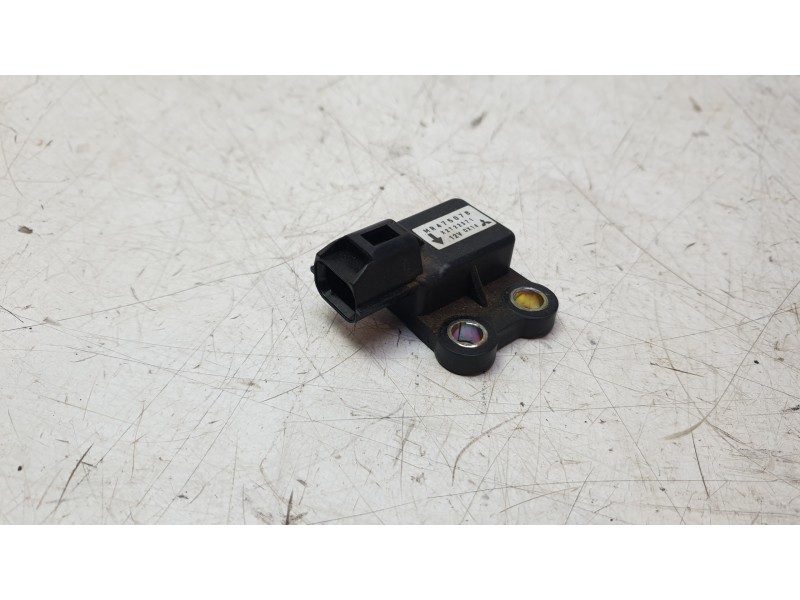 Recambio de sensor para mitsubishi montero iii (v7_w, v6_w) 3.2 di-d (v68w, v78w) referencia OEM IAM MR475078  