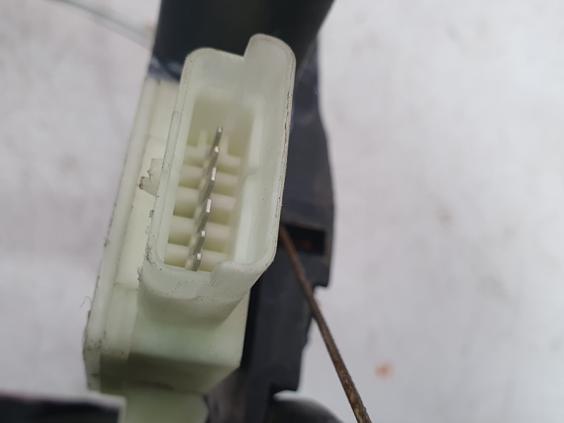 Recambio de elevalunas delantero derecho para peugeot 308 ii (lb_, lp_, lw_, lh_, l3_) 1.6 hdi 100 referencia OEM IAM 9826079480