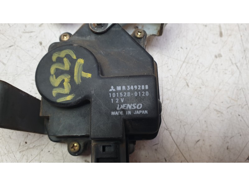 Recambio de cerradura puerta trasera derecha para mitsubishi montero iii (v7_w, v6_w) 3.2 di-d (v68w, v78w) referencia OEM IAM M