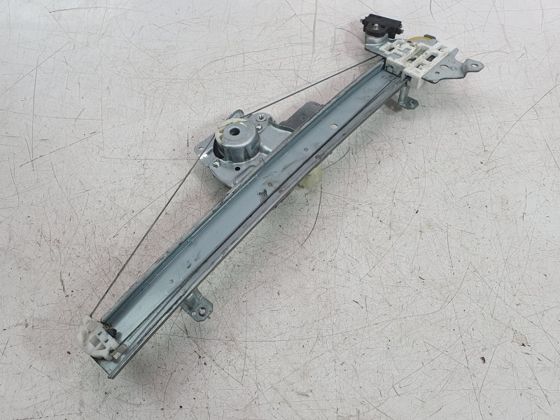 Recambio de elevalunas delantero izquierdo para nissan micra v (k14) 0.9 ig-t referencia OEM IAM 807215FA2A  106806316