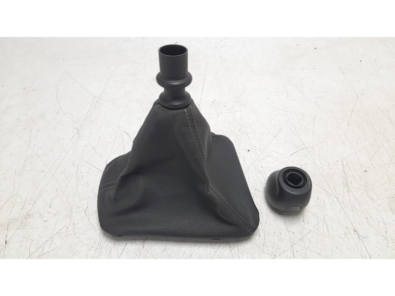 Recambio de pomo palanca cambio para opel grandland / grandland x (a18, p1uo) 1.2 (75) referencia OEM IAM YQ001074YX  