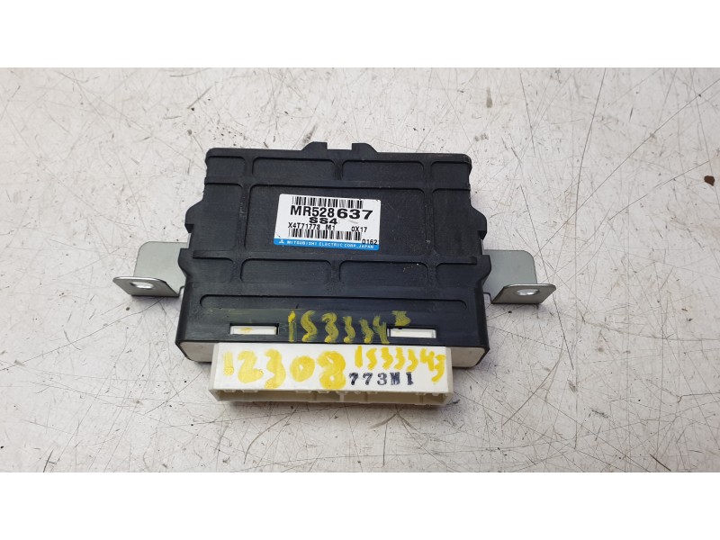 Recambio de modulo electronico para mitsubishi montero iii (v7_w, v6_w) 3.2 di-d (v68w, v78w) referencia OEM IAM MR528637  