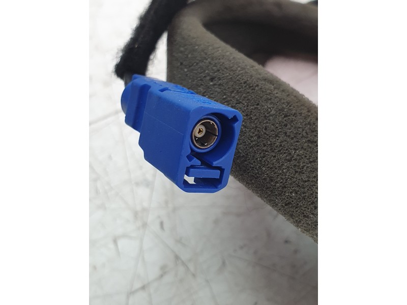 Recambio de antena para renault clio iv grandtour (kh_) 0.9 tce 90 referencia OEM IAM 259752753R  