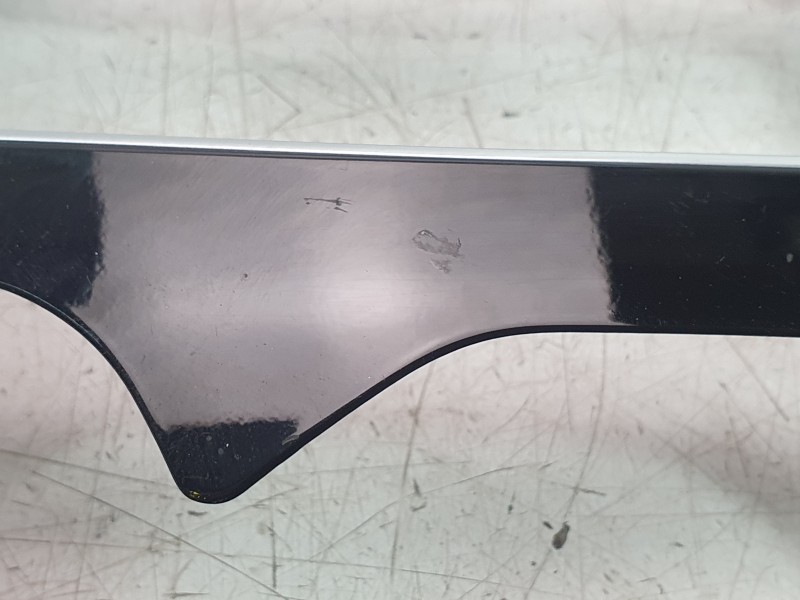 Recambio de moldura para renault clio iv grandtour (kh_) 0.9 tce 90 referencia OEM IAM 682607336R  