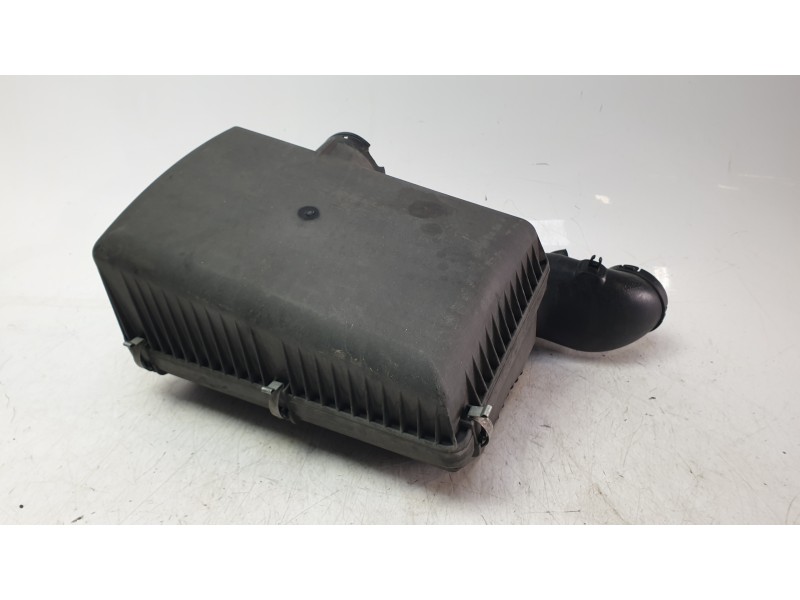 Recambio de caja filtro aire para mitsubishi montero iii (v7_w, v6_w) 3.2 di-d (v68w, v78w) referencia OEM IAM MR404721  