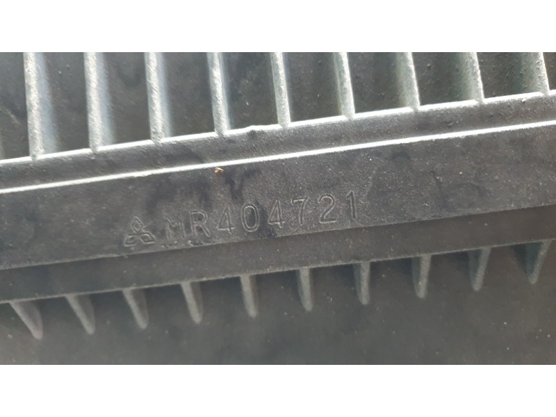 Recambio de caja filtro aire para mitsubishi montero iii (v7_w, v6_w) 3.2 di-d (v68w, v78w) referencia OEM IAM MR404721  