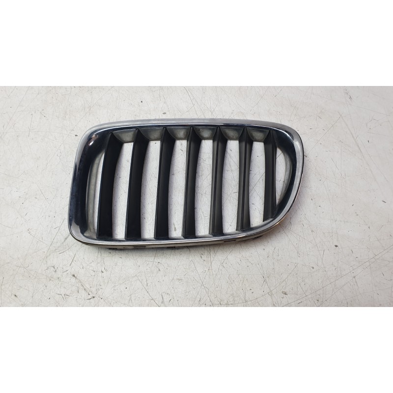 Recambio de rejilla delantera para bmw x1 (e84) sdrive 18 d referencia OEM IAM 51112993307  107062420/BM7022034/2141503/2141509
