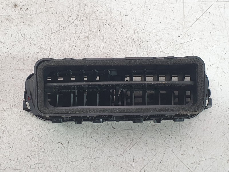 Recambio de aireador central para renault clio iv grandtour (kh_) 0.9 tce 90 referencia OEM IAM 687502204R  