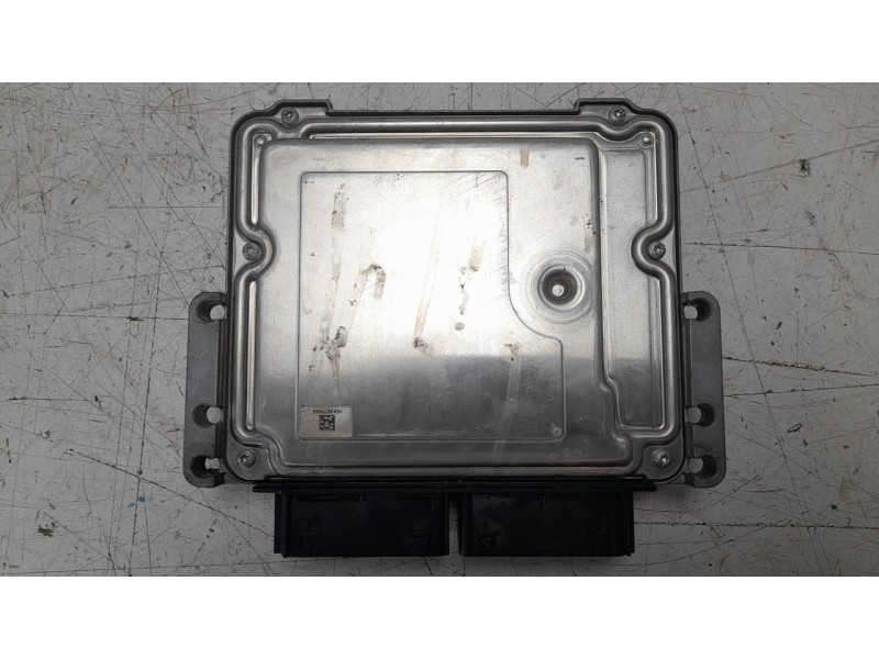 Recambio de centralita motor uce para ford kuga ii (dm2) 1.5 tdci referencia OEM IAM GV6112A650KA 0281033472 