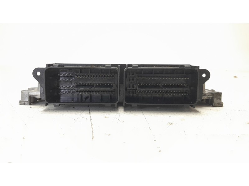 Recambio de centralita motor uce para ford kuga ii (dm2) 1.5 tdci referencia OEM IAM GV6112A650KA 0281033472 