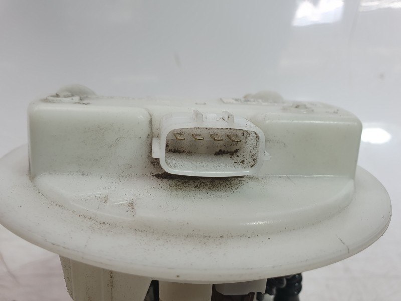 Recambio de bomba combustible para renault clio iv grandtour (kh_) 0.9 tce 90 referencia OEM IAM 170114543R  