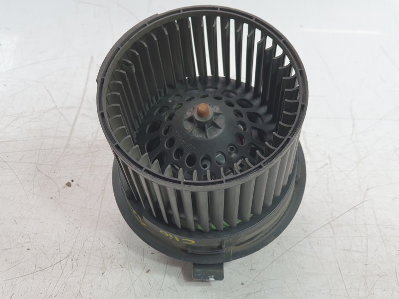Recambio de ventilador calefaccion para renault clio iv grandtour (kh_) 0.9 tce 90 referencia OEM IAM 272101170R  VHF640017HQ/NI