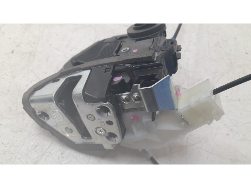 Recambio de cerradura puerta trasera izquierda para toyota c-hr (_x1_) 1.8 hybrid (zyx10_, zyx11_) referencia OEM IAM 69060F4010